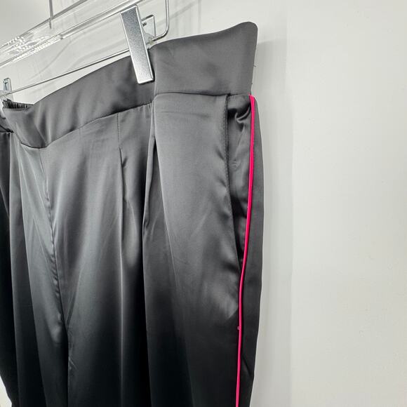 Torrid pants women's 3R high rise wide leg satin pull on elastic waist black NEW - Picture 4 of 9